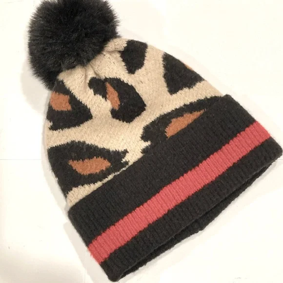 Leopard Print Wool Beanie with Pom Pom - Black and Red - Picture 4 of 5